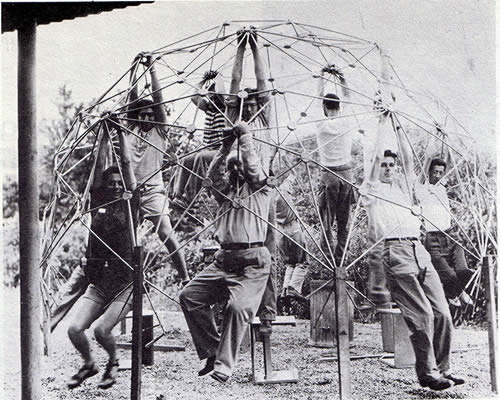 qmpg-blog-geodesica-Necklace Structure-1949
