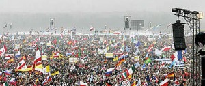qmph-blog-falacias-ad-populum-grupo-gente