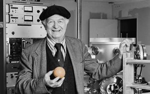 qmph-blog-colegios-oficiales-para-que-linus-pauling-naranja